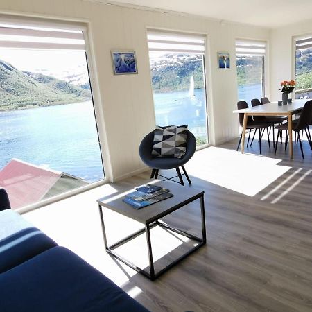 Waterfront Senja Apartment Torsken Exterior photo
