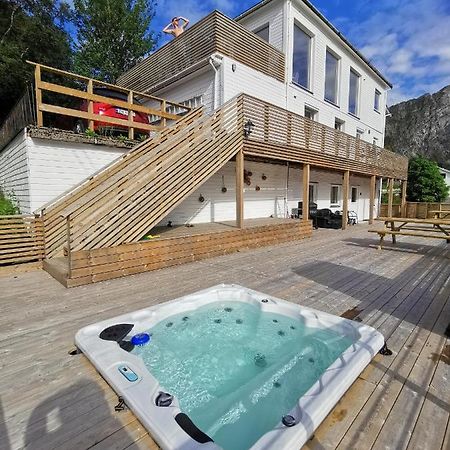 Waterfront Senja Apartment Torsken Exterior photo