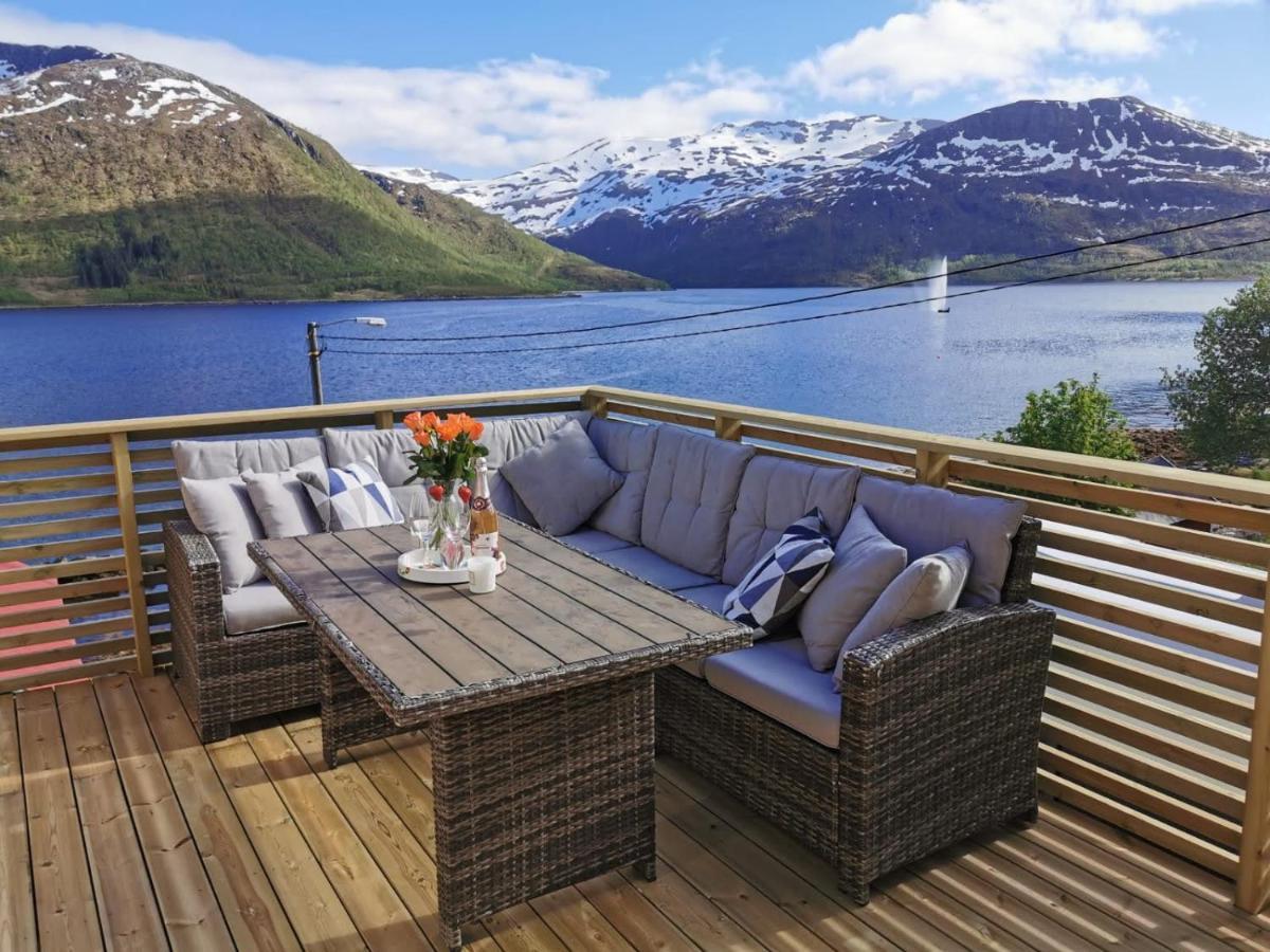 Waterfront Senja Apartment Torsken Exterior photo